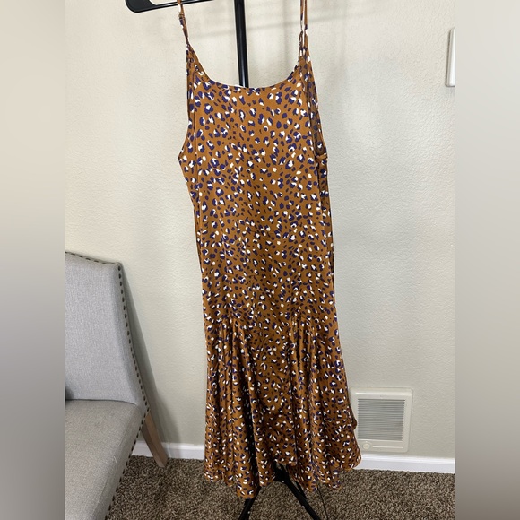 MELLODAY Dresses & Skirts - Mellóday spaghetti strap dress